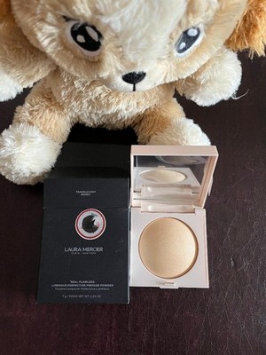 Real Flawless Luminous Perfecting Pressed Powder - Translucent Honey 7g