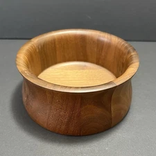 Vtg Quality Heirloom Wooden Ware Factory Store Walnut Bowl #1610 Lebanon MO