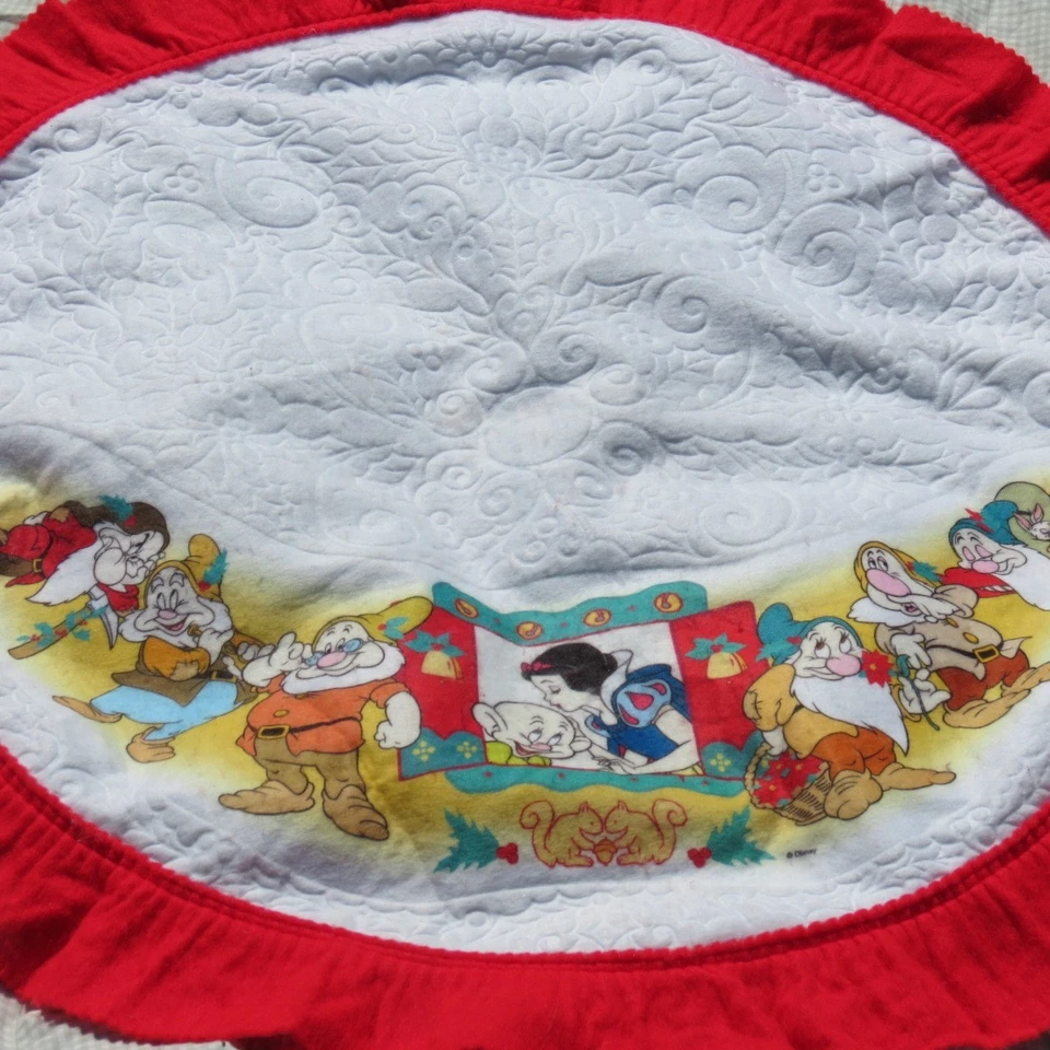 Vintage Felt Disney Snow White & Dwarfs Woodland Creatures Christmas Tree Skirt - Image 2 of 4