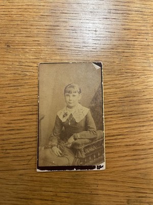 CDV - Girl by Dabbs Photographer in Pittsburgh, Pennsylvania USA