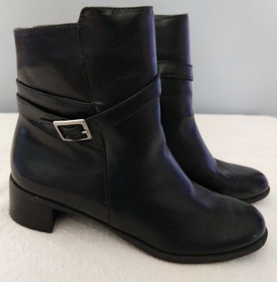 naturalizer ankle booties