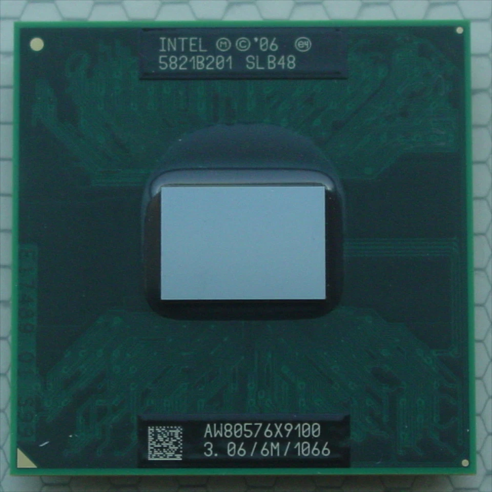 Intel Core 2 Extreme X9100 - 3.06 GHz (AW80576ZH0836M) SLB48 CPU 1066 MHz - Bild 1 von 1