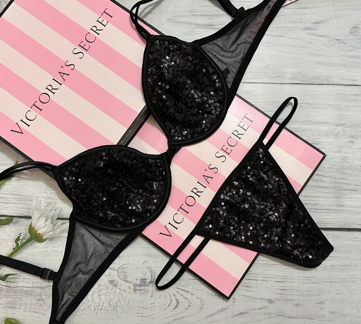 Victoria's Secret Shine Plunge Bling Sequin Bra Thong Panty
