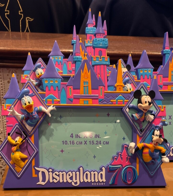 ロ*ン様 DISNEYLAND HOTEL オリジナルフォトフレーム 新品未使用 Disneyland Resort 70th Anniversary Photo Frame Mickey & Friends