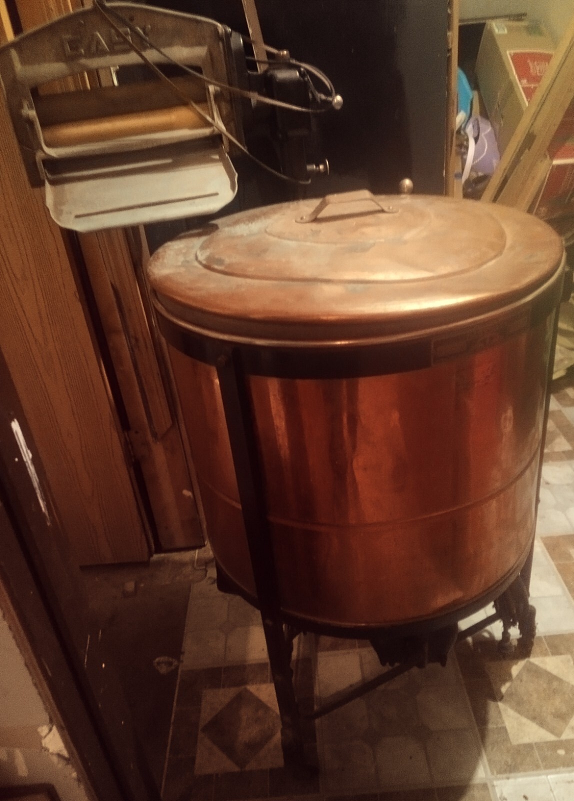 1912, Easy Vacumm Electric, Washing Machine, Syracuse NY. Very Good