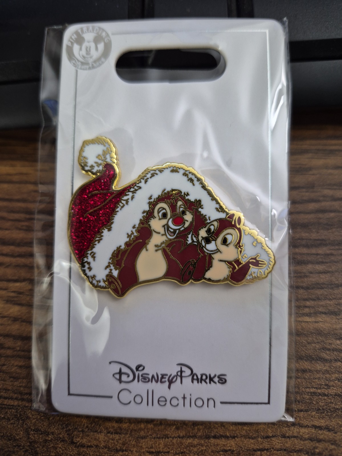 WDW Disney 2007 CHIP N DALE Santa Christmas Hat Collectors Pin