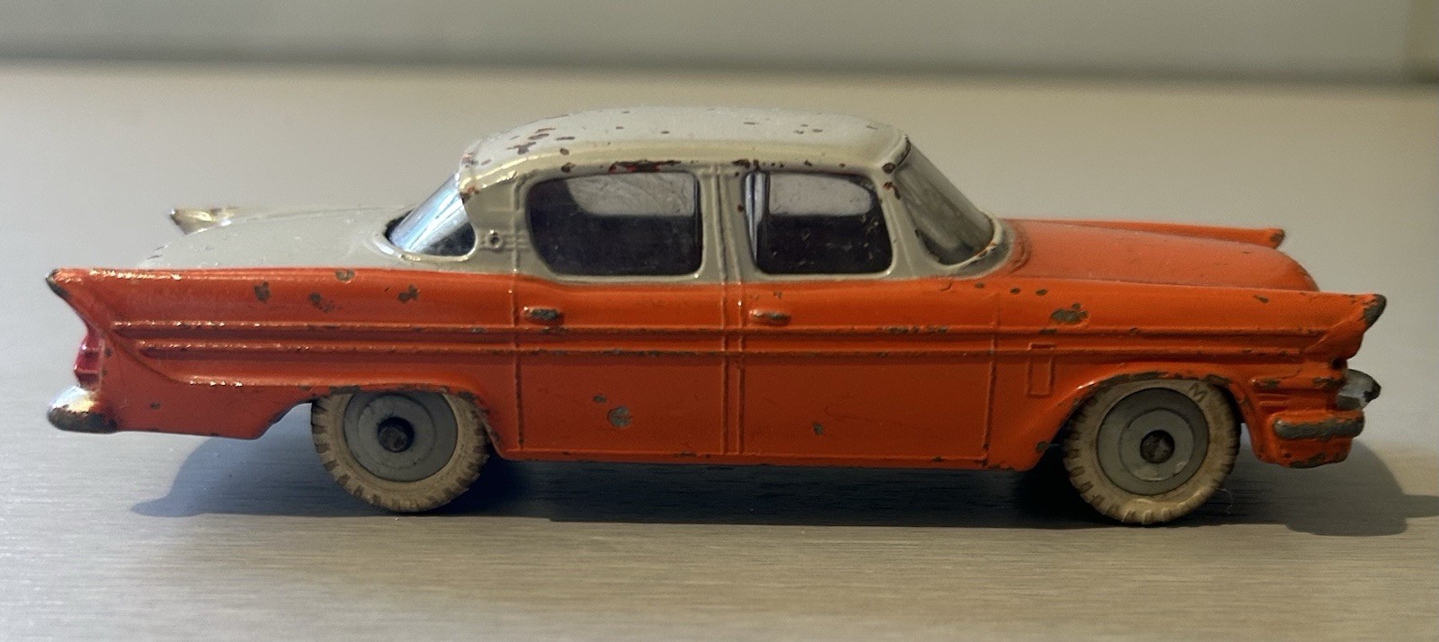 Dinky 180, Packard Clipper - Free Price Guide & Review