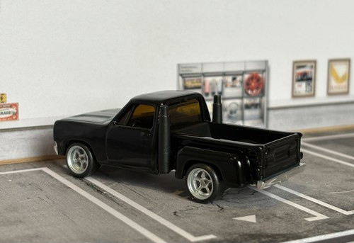 Hot Wheels CUSTOM 1978 Dodge Li’L Red Express Truck Black Gloss with Real Riders - Picture 5 of 8
