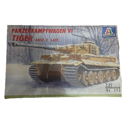 Italeri 1/35 Panzerkampfwagen VI Tiger AUSF. E LATE #293 Factory Sealed
