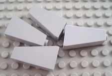 LEGO Lot of 4 Light Bluish Gray 2x1x3 Slope Pieces