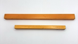 VINTAGE 1940’S BAKELITE ORANGE/CREAM RODS