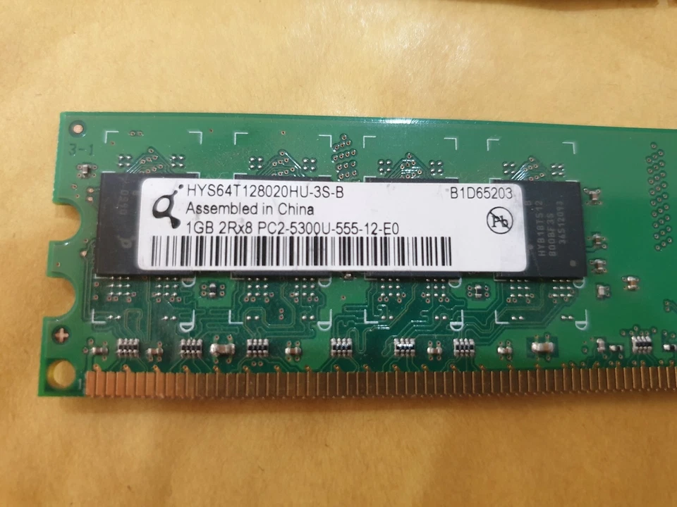 2GB Qimonda (2x 1gb) DDR2 PC2-5300U-555 2Rx8 MEMORY RAM DIMM DESKTOP 240 PIN pc - Image 2 of 3