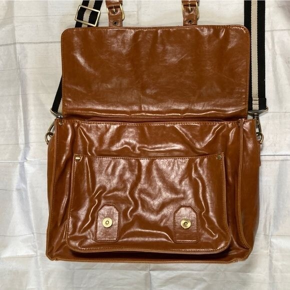 Kelly Moore x A Beautiful Mess Camera Laptop Diaper Bag in Gold Kelly Moore + A Beautiful Mess Brown Camera Diaper Messenger  main image 4