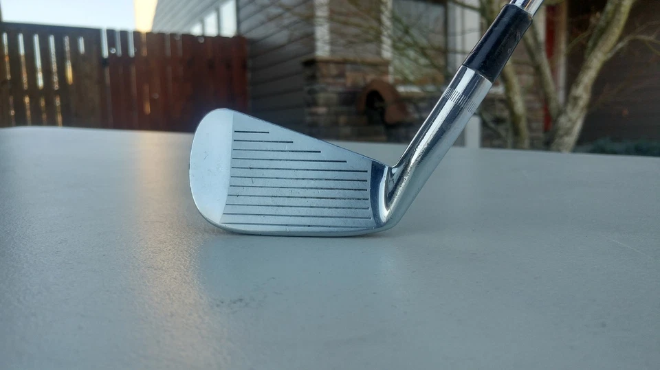 Hombre Derecha 1981-3 Ben Hogan Apex II Forjado 3 Hierro Negro Camafeo Vector 3 Reg. Flex Foto 3 de 4