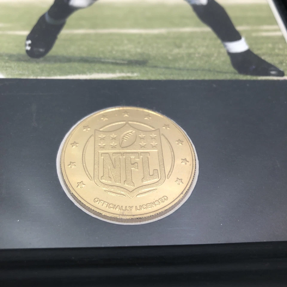 Ray Lewis Baltimore Ravens 1996-2013 impresión enmarcada de carrera con 2 monedas de oro Foto 3 de 4