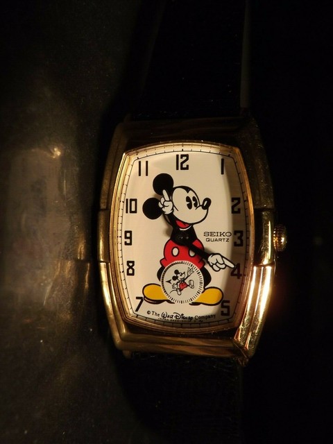 mens seiko mickey mouse watch