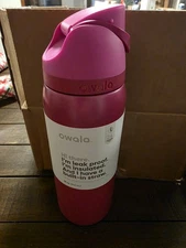 NEW Owala "Read My Lips" 32 oz Magenta Pink Red Target Stainless Steel Free Sip