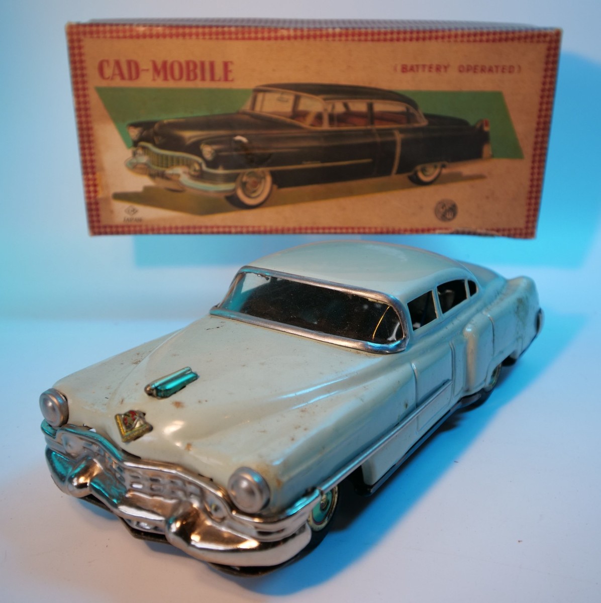 Vintage 1950's Nomura Japan Tin Battery Operated Cad-mobile