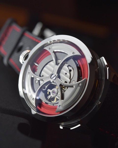 M.A.D. Editions MAD1 rot von MB&F 42mm Erstausgabe Komplettsatz