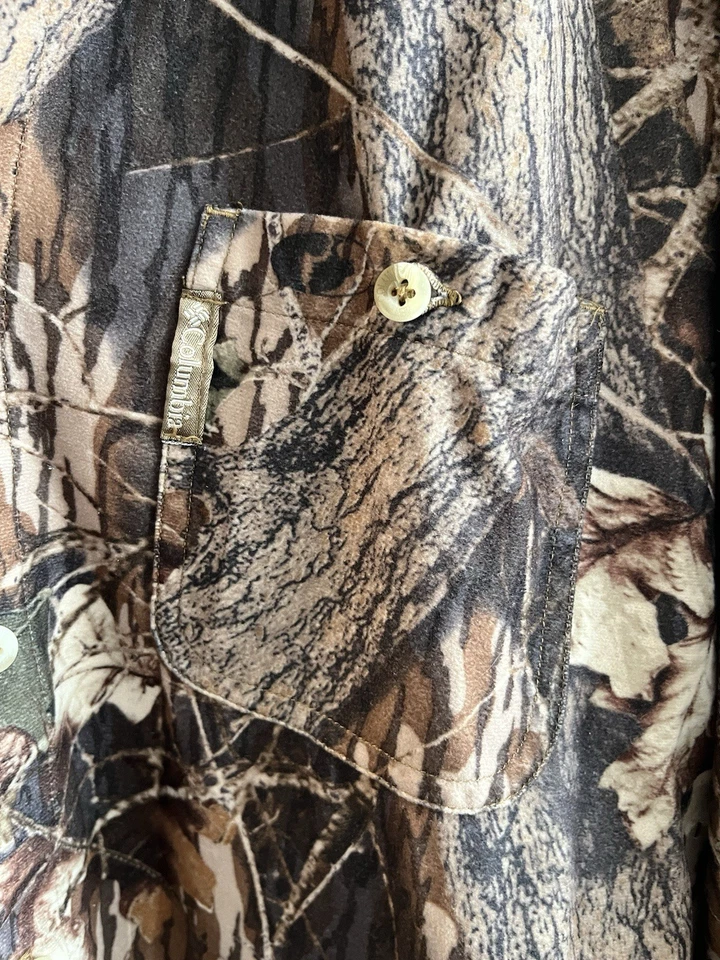 Vintage Columbia Sportswear XL Button Front Camo Hunting Shirt Realtree Pattern - Image 3 of 4