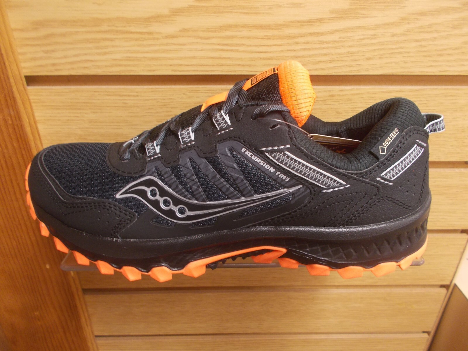 waterproof running shoes