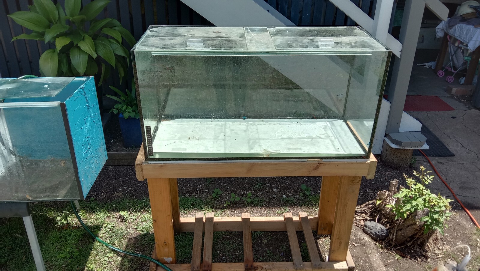 Fish tanks, Aquarium Two 3fts and One 2ft Ipswich 150 the lot, Pick up