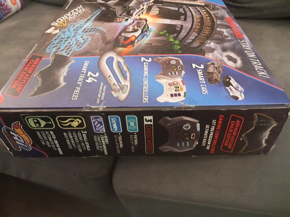 Hot Wheels Ai Intelligent Racing Set Arkham Asylum Edition DC Virtual Smart Cars - Image 4 of 4