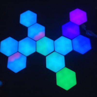 Configurable Hexagonal Gaming LED Panel USB Powered with Remote and 12 Hex Light
