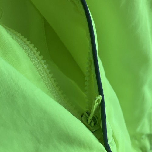 Tolle Mädchen Jungen Karrimor Laufjacke Hi-Vis Alter 11-12 Jahre Reißverschlusstaschen neu - Bild 7 von 23