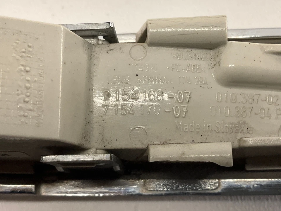 Пара передних левых и правых габаритных указателей поворота для BMW 528xi F10 11–13 годов выпуска - Изображение 3 из 4