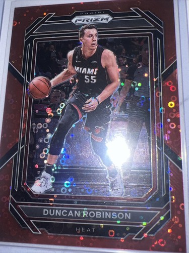 2022-23 Prizm Red /100 Duncan Robinson Miami Heat - Picture 3 of 4