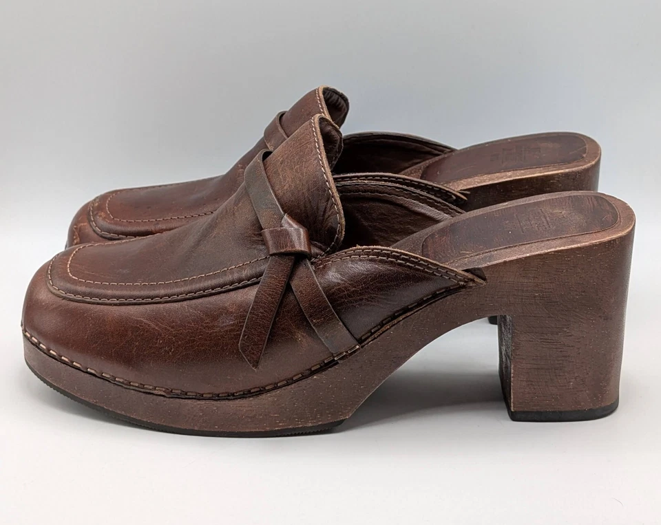 VTG AMERICAN EAGLE Womens Size 8 M Brown Leather Chunky Heels Slides Y2K Slip On - Image 4 of 4