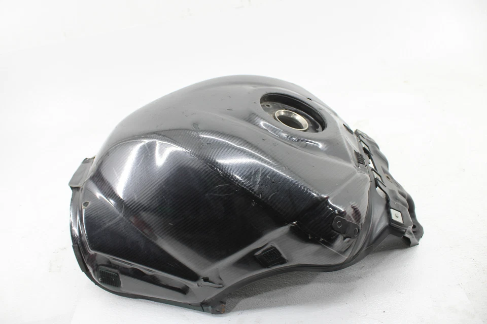 Suzuki GSXR1000 2017 tanque de combustible de gasolina Foto 3 de 4