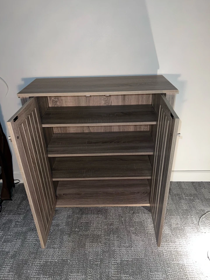 Grey Wooden Two Door Accent Cabinet - Image 2 of 3