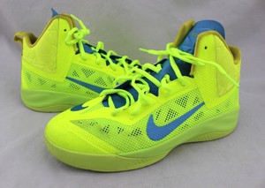 neon green hyperdunks