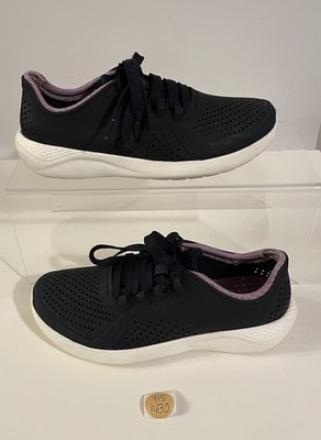 Crocs Women s LiteRide Pacer Sneaker, Navy, Cushioned, Light, Size 7 M