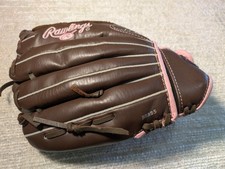 Rawlings WFP120 Girls 12" Fastpitch Softball Glove Right Hand Throw Pink / Brown