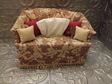GINGERBREAD MEN SOFA TISSUE BOX COVER NEW HANDMADE FREE TISSUES