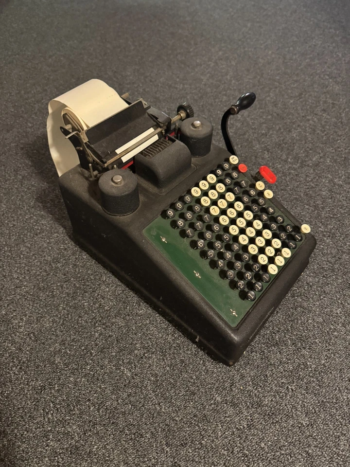 Burroughs adding machine vintage counting machine good condition but needs tape. - Image 2 of 3