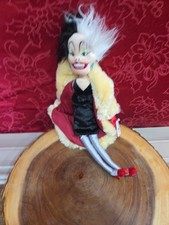 Disney Store  Cruella de Vil Plush Doll 18"  101 Dalmatians Villain Toy