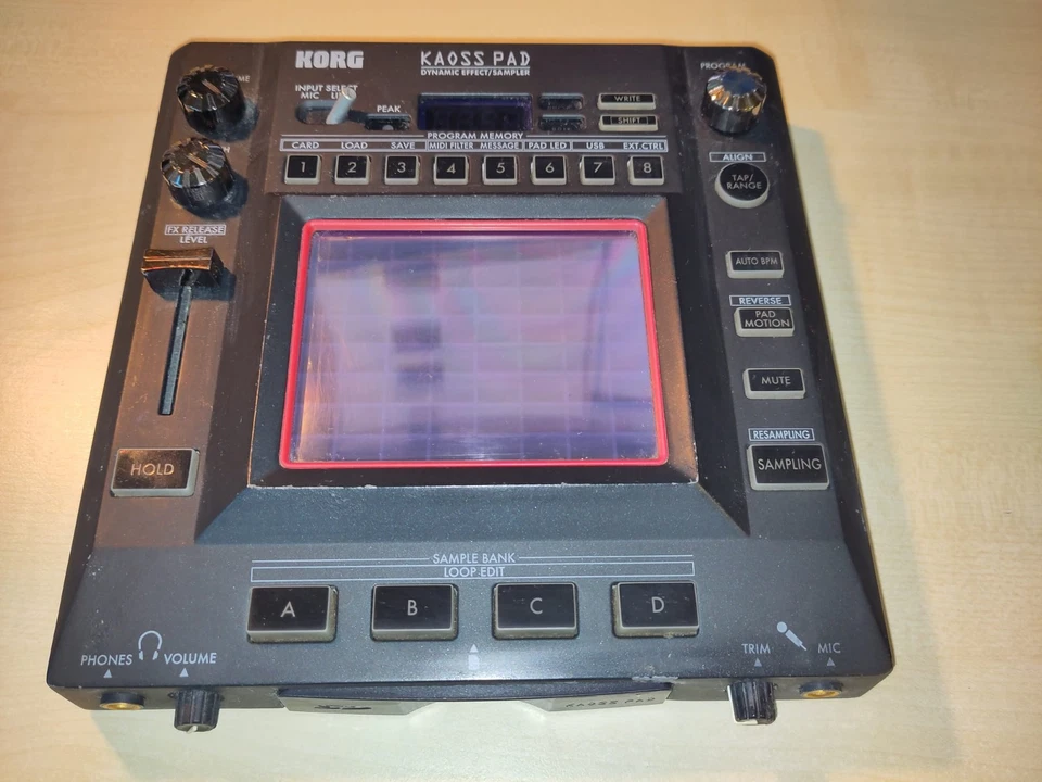 KORG Kaoss Pad KP3 KP-3 Sampler Effektgerät LOOPER [UK Netzteil mit DE Adapter] - Bild 2 von 4