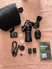 Nikon D60 DSLR Kamera, AF-S Nikkor 3,5-5,6/18...