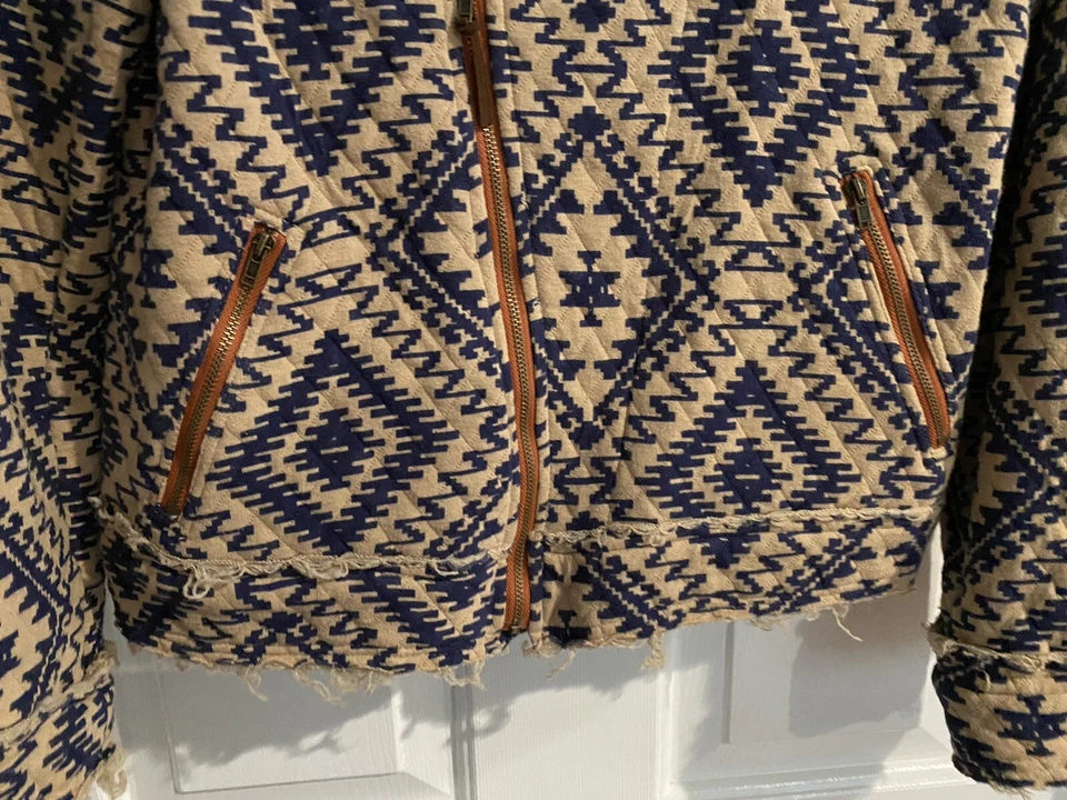 Chaqueta Ivy Jane Boho Bronceada Azul Marino Cremallera Frontal Cuello de Piel Sintética Geométrica S  Foto 4 de 4