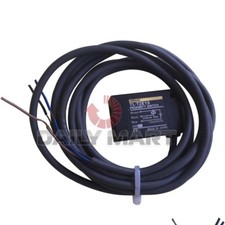 Brand New in Box Omron TL-T2E15 Proximity Sensor