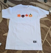 Grizzly Griptape T-Shirt Bear Maple Leaves S/S Tee Men Sz Sm New Nwot 