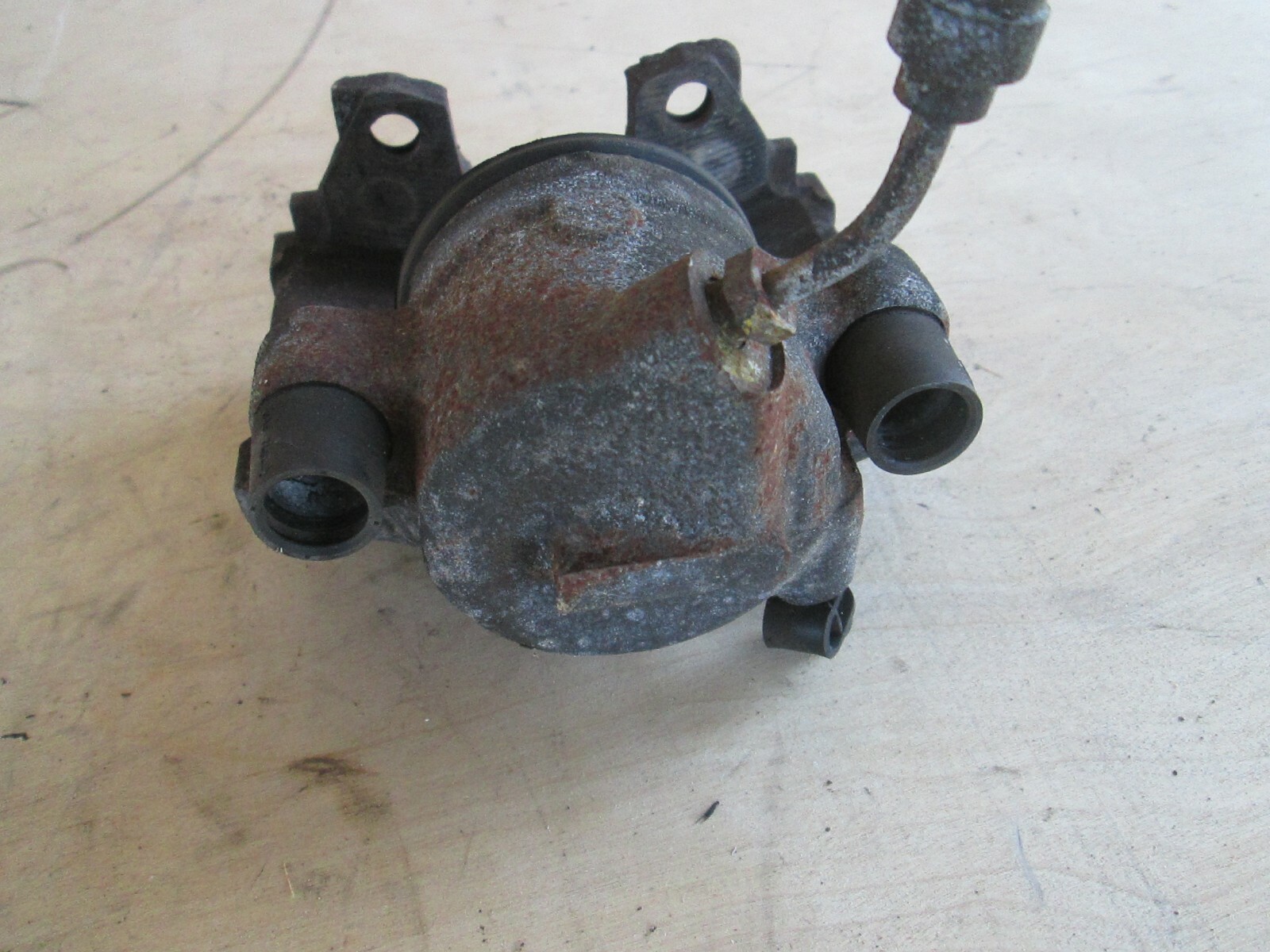 Ferrari 328, Mondial  RH Front Brake Caliper - P/N 136600