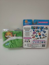 Zhu Zhu Pets Hamster Accessories Carrier And Blanket Green New, no back cover 