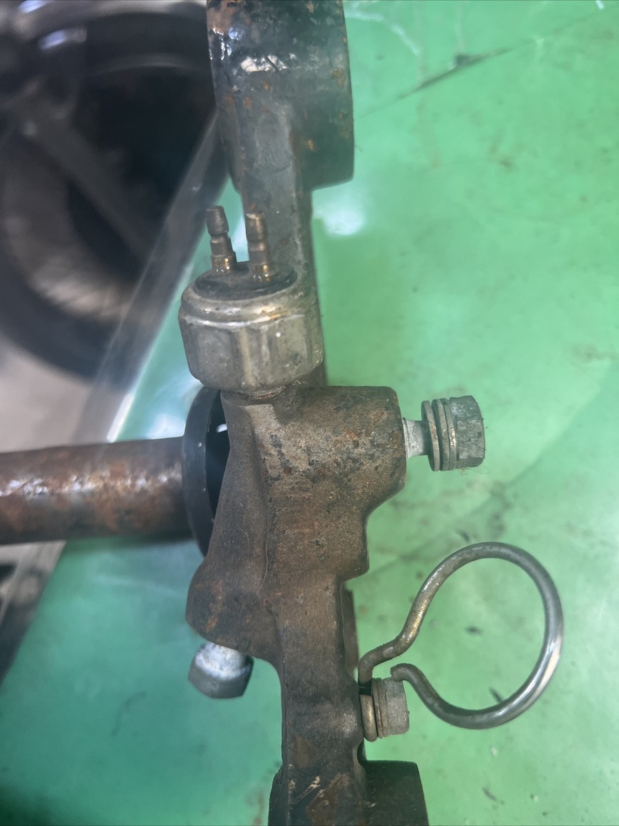 Kawasaki S3 400 Steering Stem Lower Triple Tree 44037-058