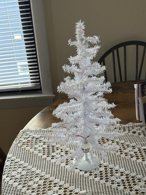 TABLE-TOP / DESK-TOP / WHITE Bottle brush CHRISTMAS TREE WIRED BRANCHES!