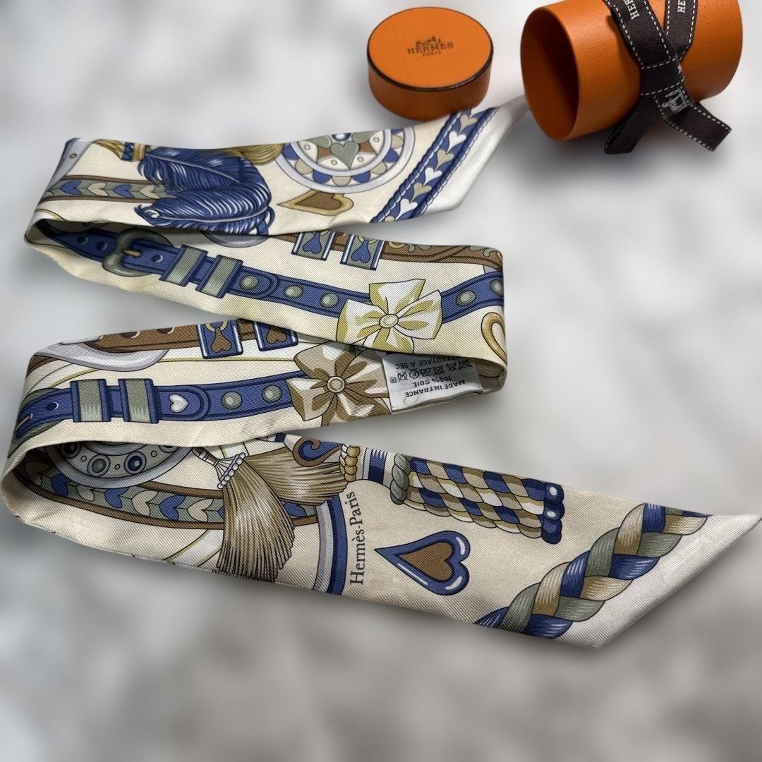 Hermès Twilly Arne de Coeur Cream by Daisuke Nomura thumbnail 6